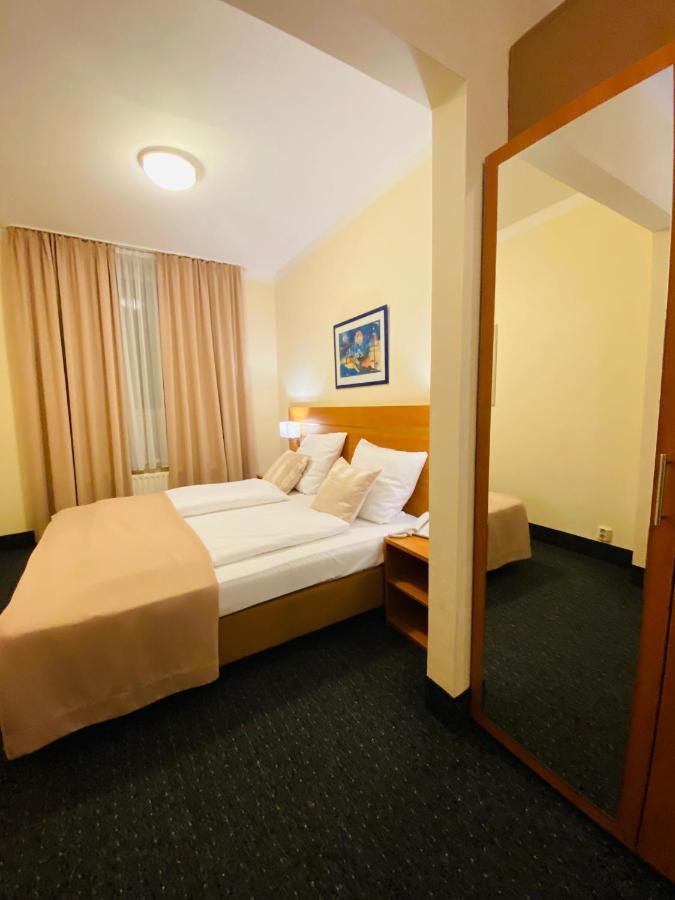 Hotel Hansehof Hamburg Exterior photo